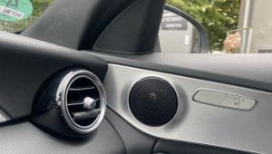 Mercedes W205 Lautsprecheröffnungen Tür Beifahrerseite