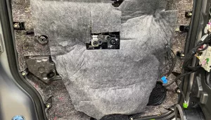 Mercedes G Klasse W453 Türverkleidung vorn mit Dämmung