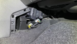 Hyundai I30 Fastback Mosconi Pico 6/8 DSP Vertärker in der Mittelkonsole eingebaut
