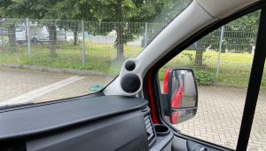 Ford Transit Custom mit Audiofrog Lautsprechern in der A-Säule Beifahrerseite