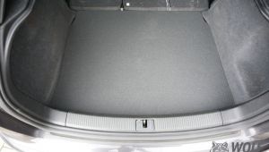 Audi A3 8P Bodenplatte Kofferraumausbau