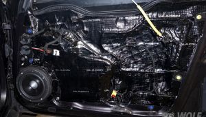 Gladen Zero Pro Tieftöner in gedämmter Türverkleidung im Audi A3 8P