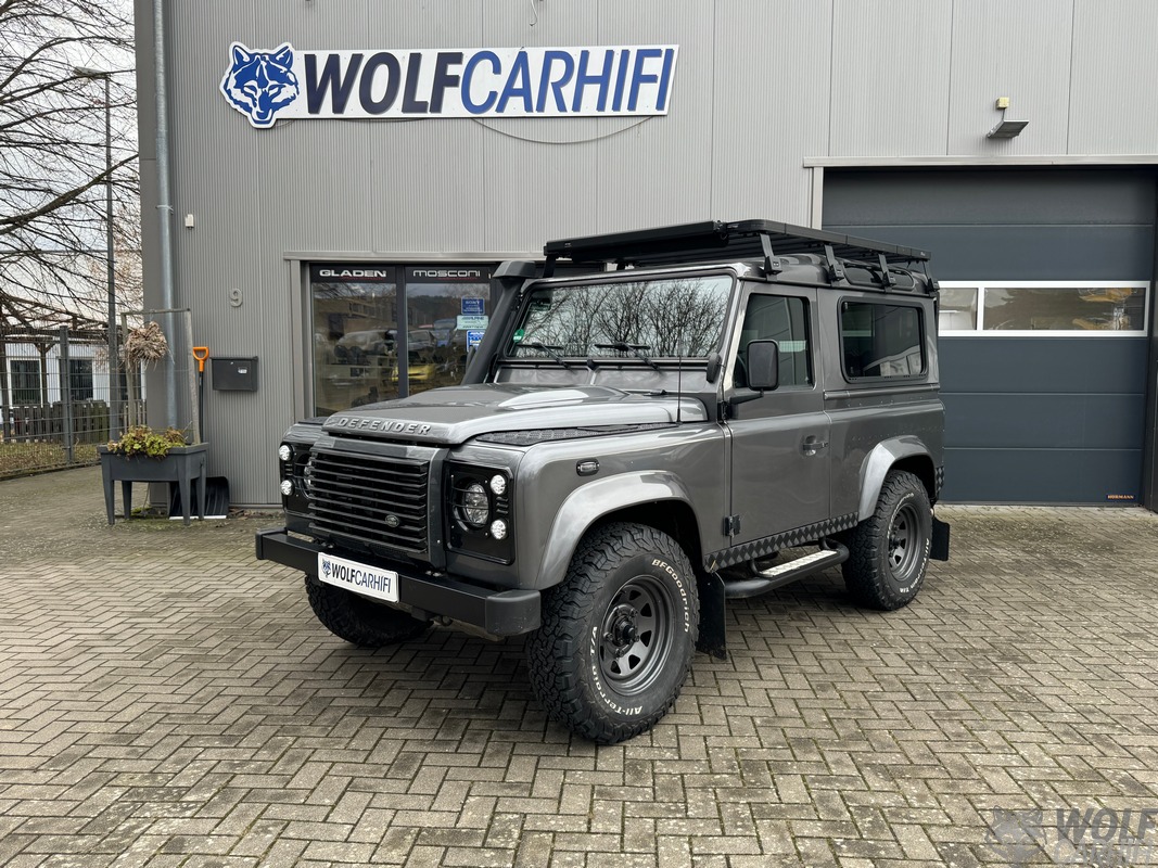 Landrover Defender 90 bei Wolf Car Hifi